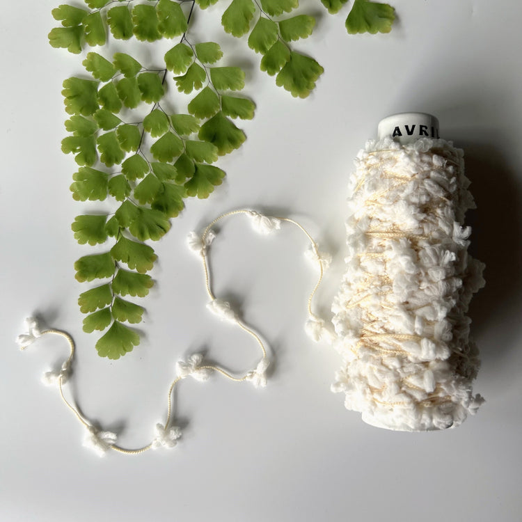 AVRIL Yarn Minicone Popcorn Lychee