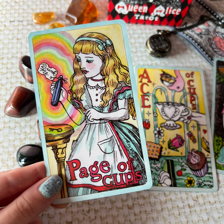 Dame Darcy Queen Alice Tarot