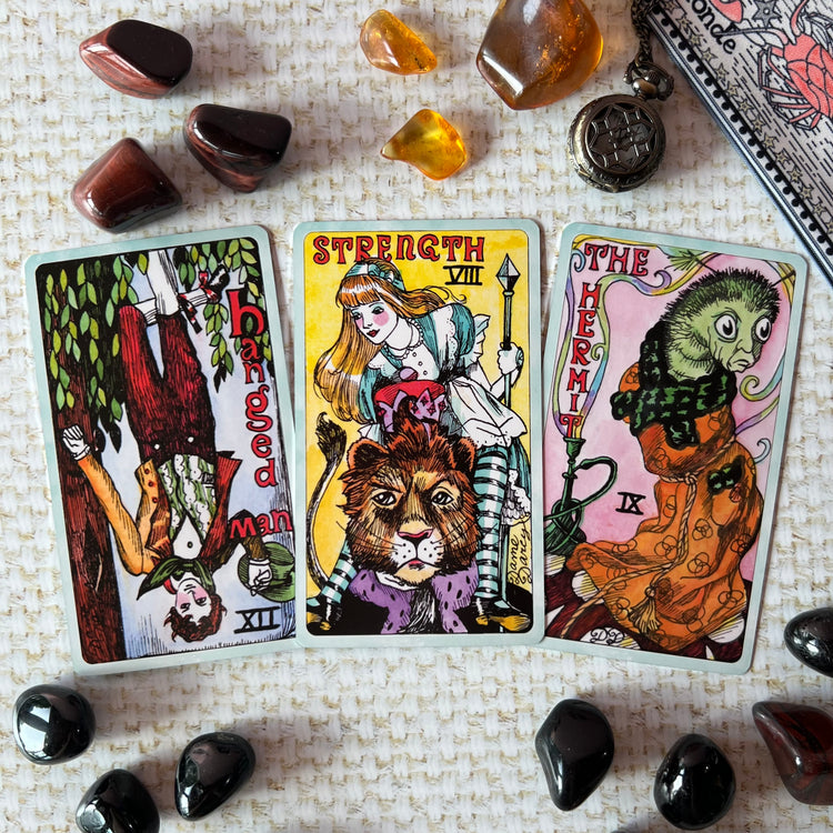 Dame Darcy Queen Alice Tarot