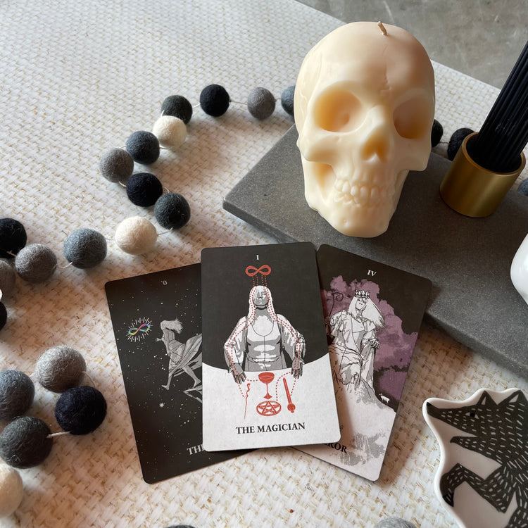 The Skull Large Off White Candle