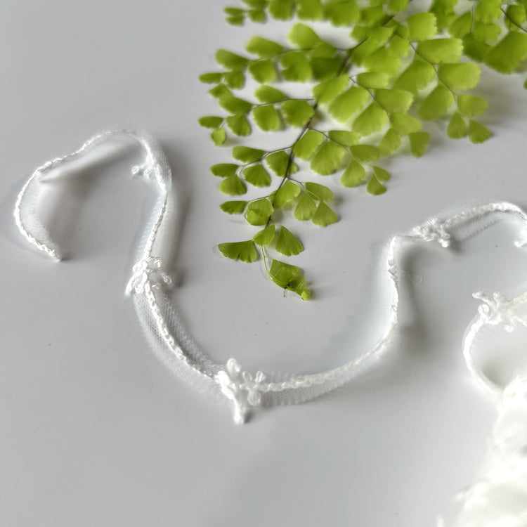 AVRIL Yarn Minicone Bouquet White
