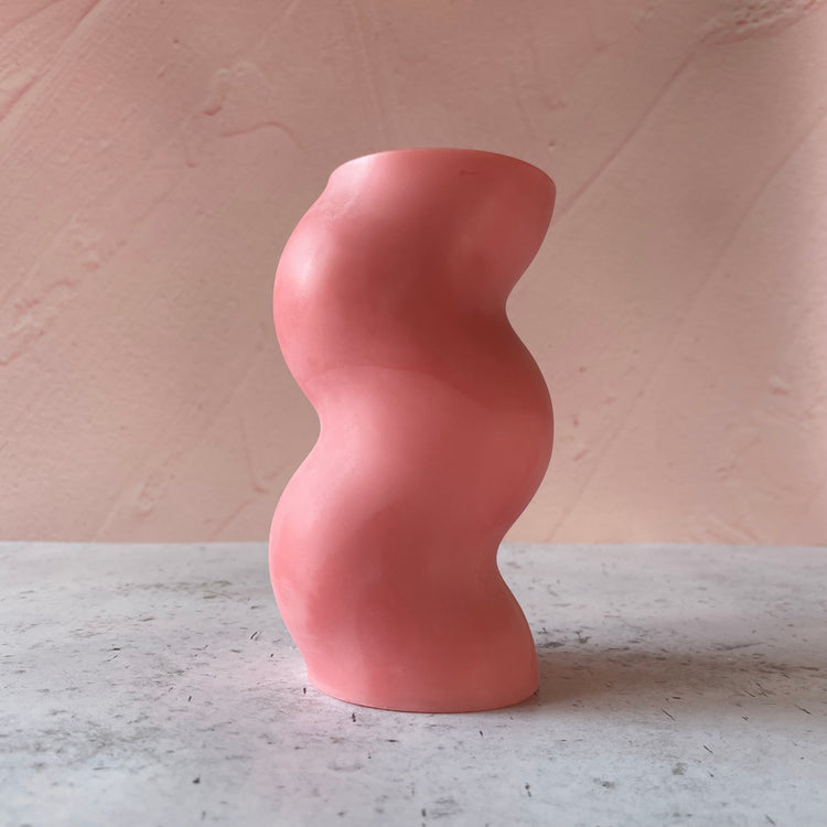 Thicc Squiggly Peach Candle